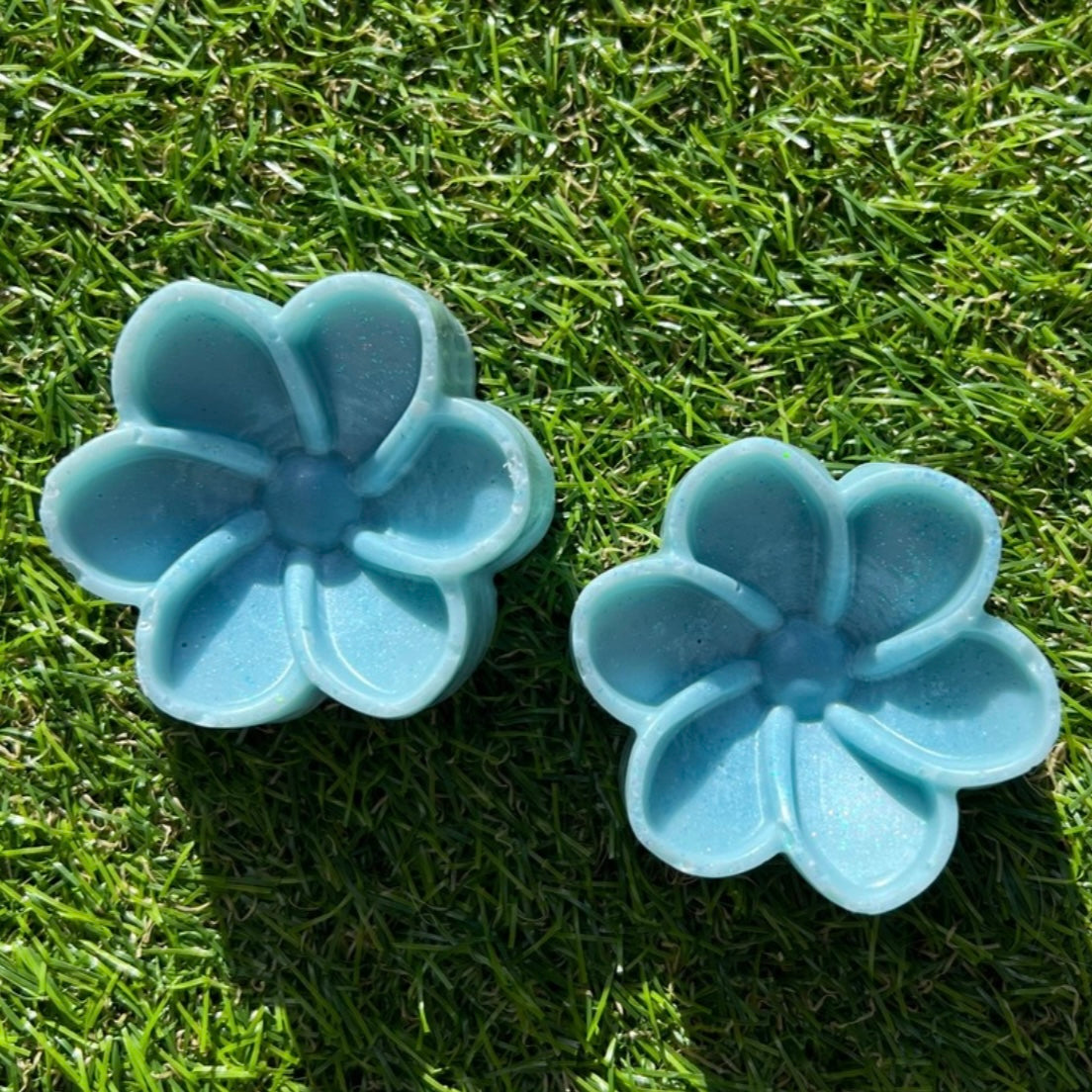 Flower Mould; 1 AVAILABLE