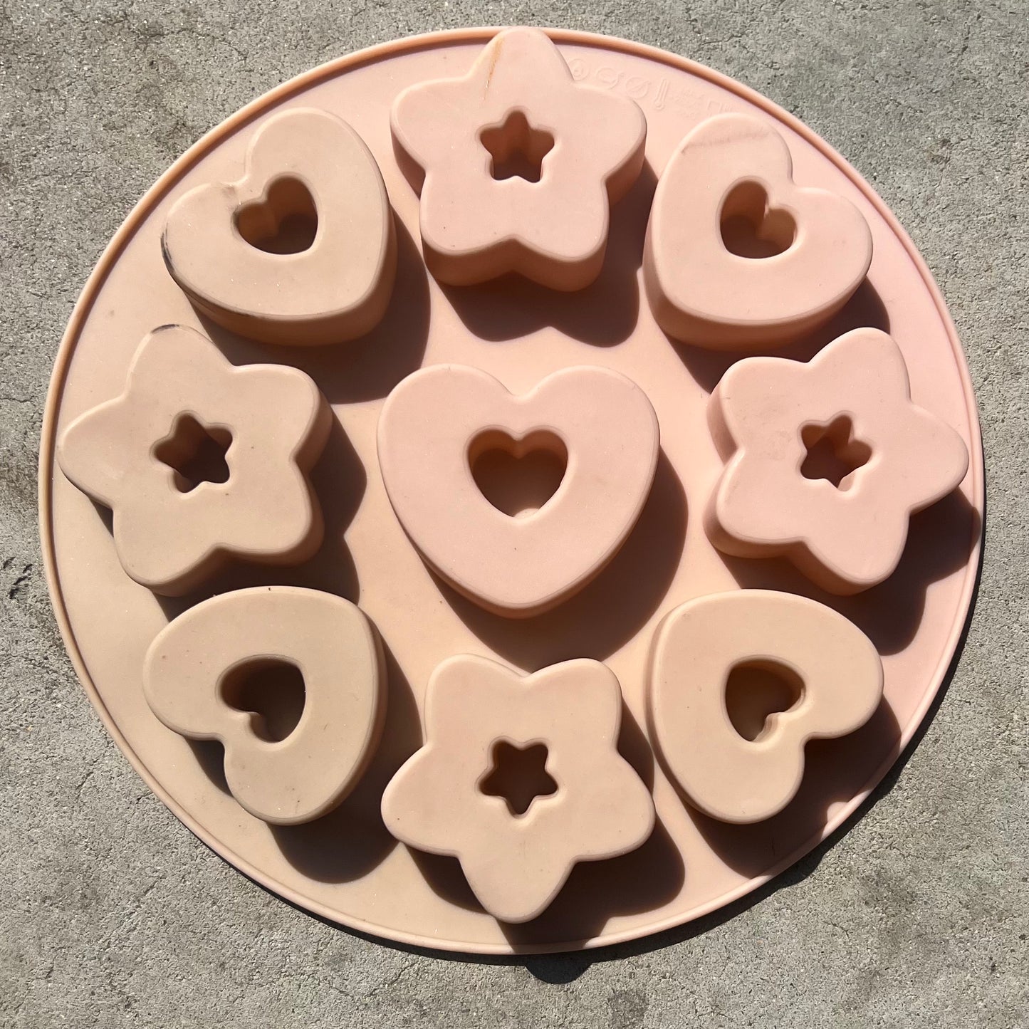 Donut Mould; 1 AVAILABLE